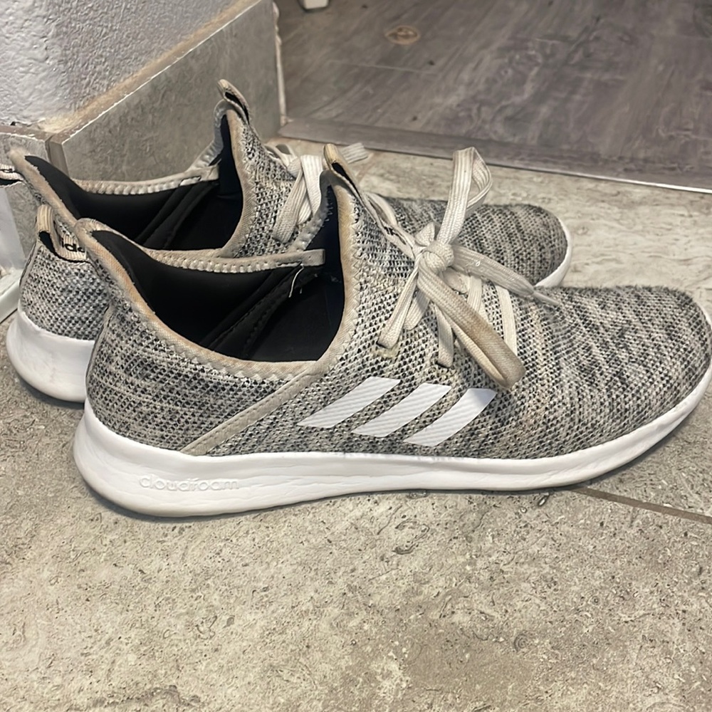 Women’s Adidas size 10